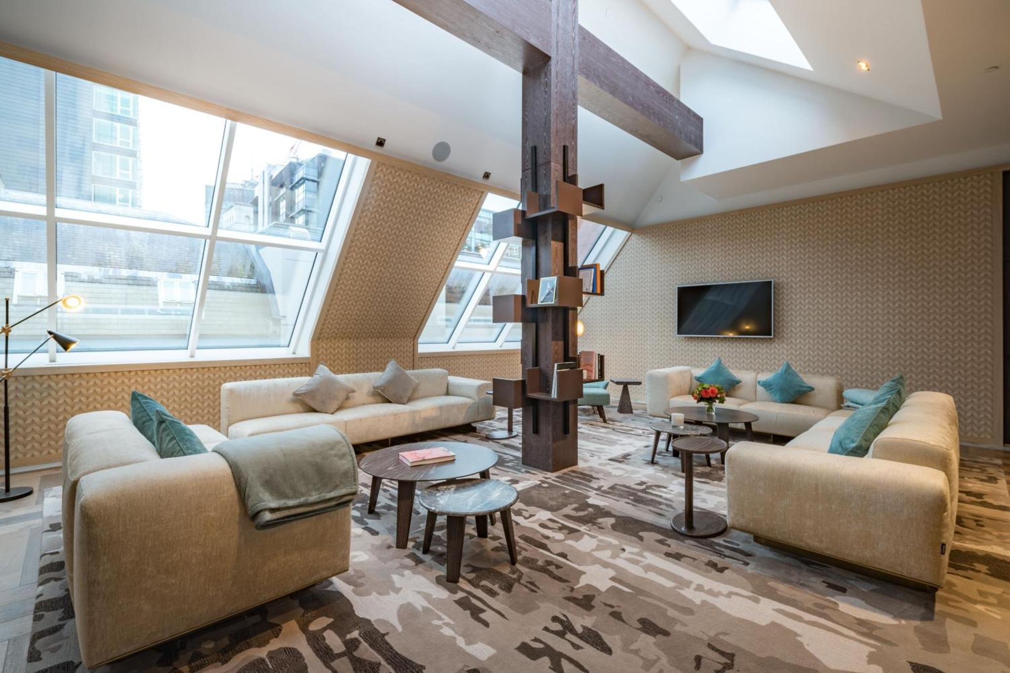 Stock Exchange Hotel, Manchester, Autograph Collection Экстерьер фото The Club at London Heathrow Airport