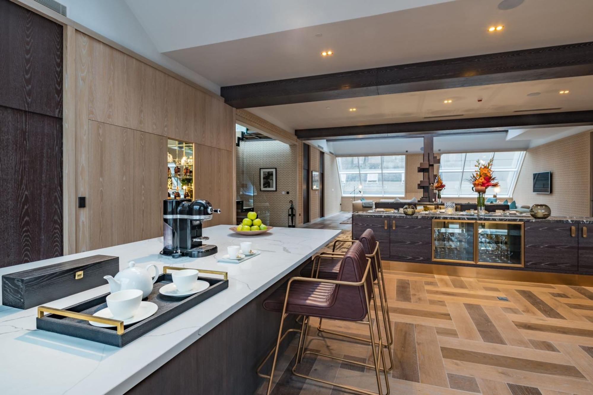 Stock Exchange Hotel, Manchester, Autograph Collection Экстерьер фото The Kitchen at 100 King Street